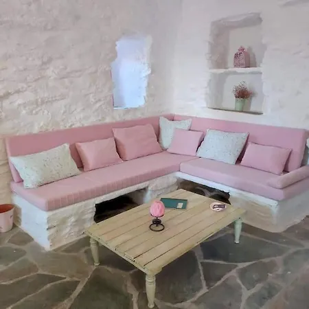 Owl's Nest/the Pink Otziás